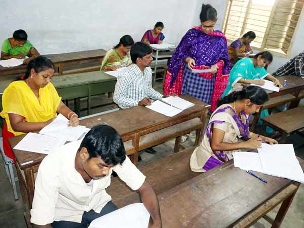 மழைக்கு பின் தேர்வு
