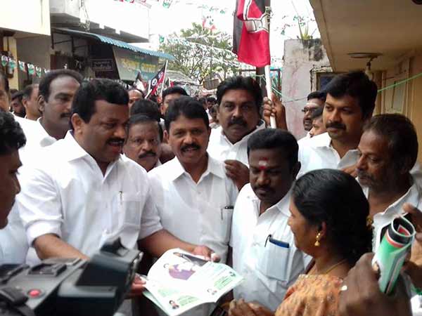 திண்டுக்கல்லில் பிரசாரம்