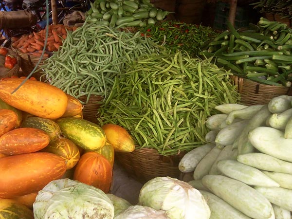 80 மில்லியன் டன் பொருட்கள்: