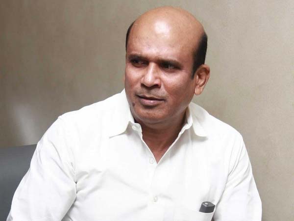 தூண்டி விடுவது யார்