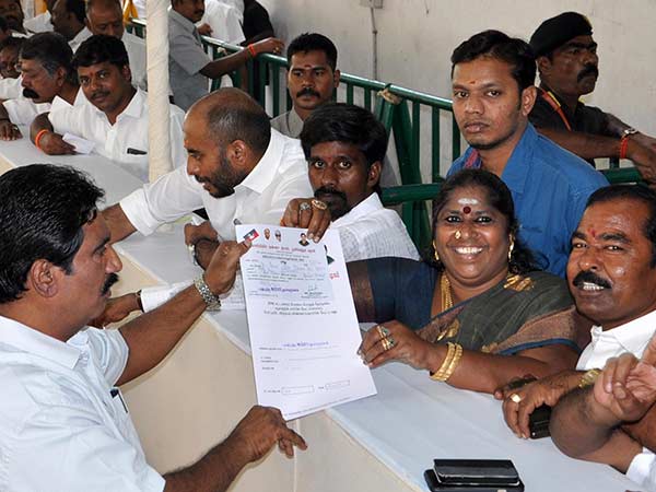 ஜெ.வுக்கு 110.. கற்பகத்துக்கு 111