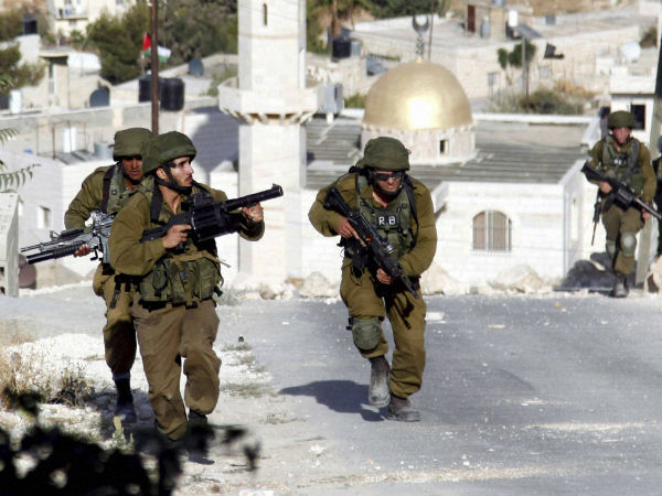 Israeli guard shoots dead 13-year-old Palestinian girl Israeli guard shoots dead 13-year-old Palestinian girl