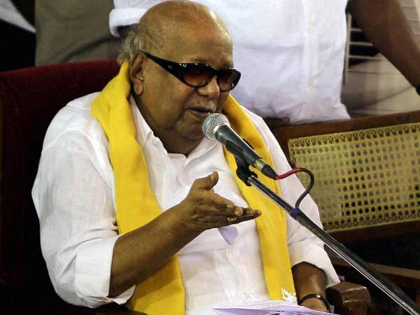 வேடிக்கை பார்ப்பதா?