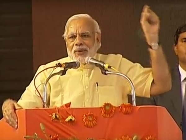 Opposition party can't digest that a tea seller becomes India PM: Modi Opposition party can't digest that a tea seller becomes India PM: Modi