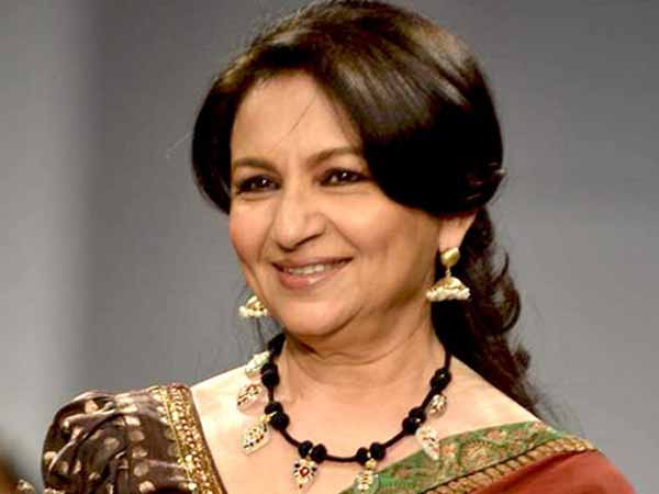 Sharmila allowed to cross Wagah Border by Pak officials Sharmila allowed to cross Wagah Border by Pak officials