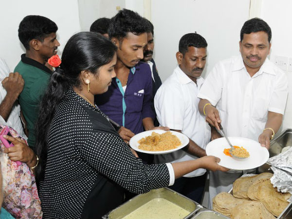 Jaya's birthday celebrated in Dubai Jaya's birthday celebrated in Dubai