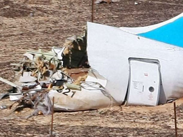 Cargo plane crashes in Bangladesh Cargo plane crashes in Bangladesh