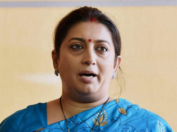 Smriti Irani did not behave rudely with CM Oommen Chandy: Kerala BJP leader Smriti Irani did not behave rudely with CM Oommen Chandy: Kerala BJP leader