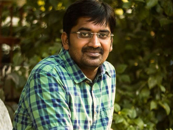 Actor karunakaran deposited 1 lakh to former Balan Actor karunakaran deposited 1 lakh to former Balan
