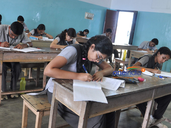 Nellai woman does a great job Nellai woman does a great job