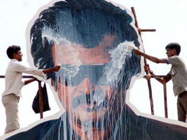 Bangalore Court Sent a Notice to Rajinikanth Bangalore Court Sent a Notice to Rajinikanth
