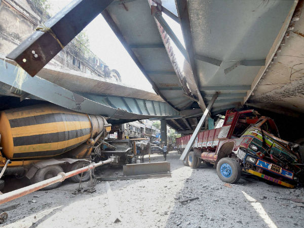 Flyover collapse: Kolkata police rush to Hyderabad Flyover collapse: Kolkata police rush to Hyderabad