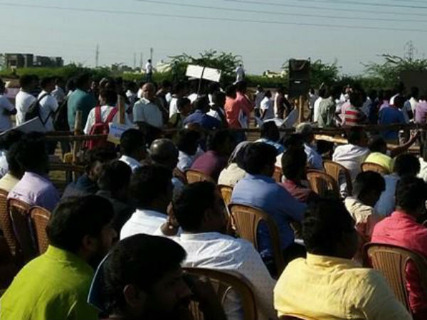யாராவது ஏவி விட்டிருப்பார்களோ