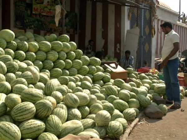 பழ விற்பனை அதிகம்