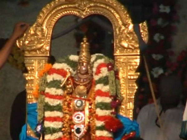 மீனாட்சிக்கு பட்டாபிஷேகம்