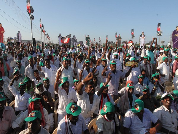 Jaya slams DMK for its failure on manifesto Jaya slams DMK for its failure on manifesto