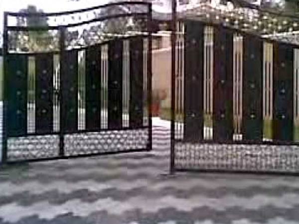 Eight-year-old child dies at Yuvraj Singh’s Panchkula residence Eight-year-old child dies at Yuvraj Singh’s Panchkula residence