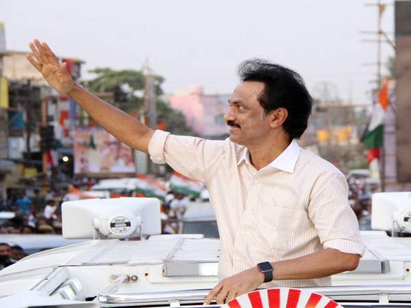 Jayalalithaa is not qualified to talk about Prohibition:stalin Jayalalithaa is not qualified to talk about Prohibition:stalin