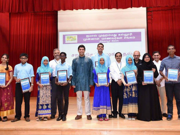 Neeya Naana Gopinath's Manathil Uruthi Vendum programme in Singapore Neeya Naana Gopinath's Manathil Uruthi Vendum programme in Singapore