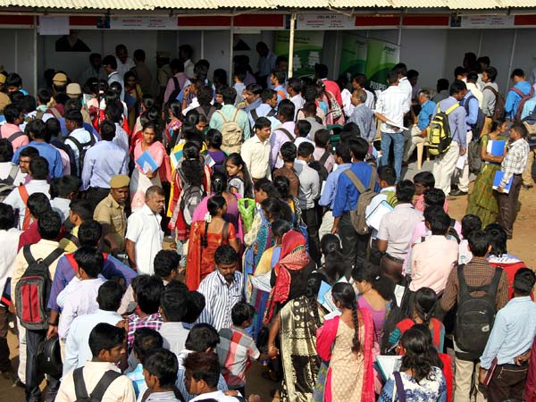 10 லட்சம் இன்ஜினியர்கள்
