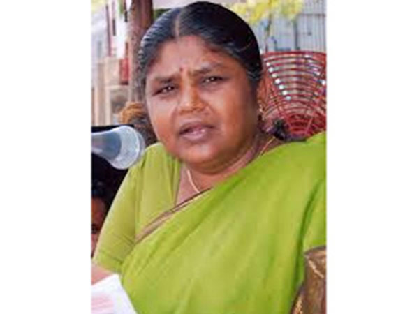 அழகிரி போட்டி