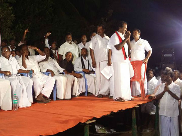 DMK candidate makes wave in Alangudi DMK candidate makes wave in Alangudi