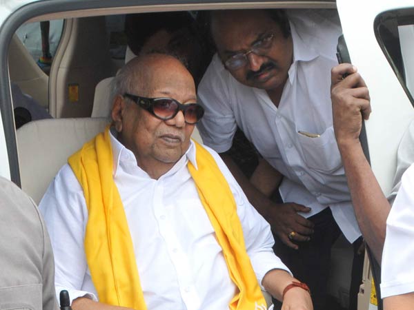 ஒரு லட்சம் வாக்கு வித்தியாசம்