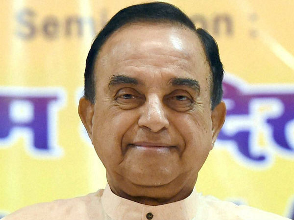Sonia received bribe in chopper deal, says Subramanian Swamy Sonia received bribe in chopper deal, says Subramanian Swamy