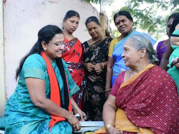 வாக்கு சேகரிப்பு...