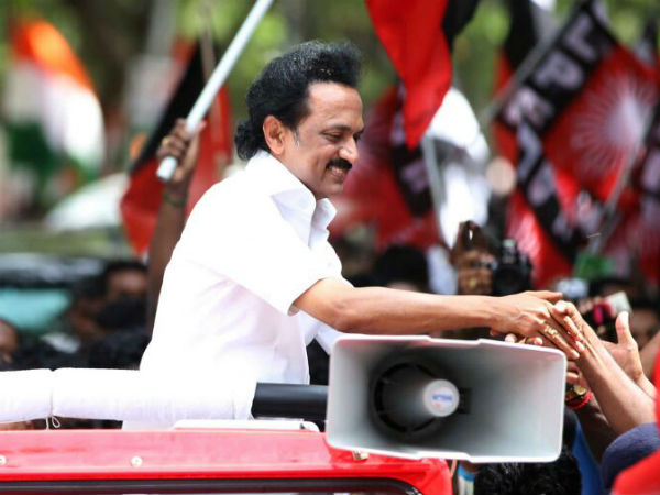 MK Stalin displays his singing skill during campaign MK Stalin displays his singing skill during campaign