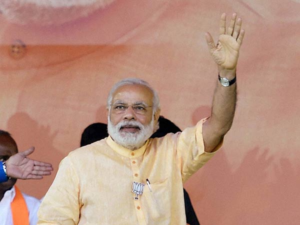 Modi says he is the saviour for Tamilnadu people Modi says he is the saviour for Tamilnadu people