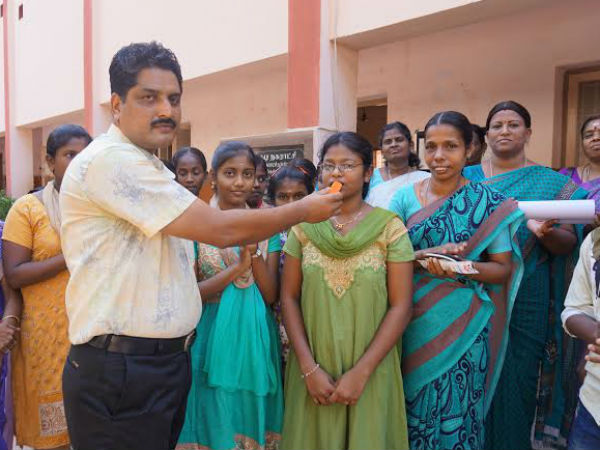 Karaikudi municipal school students excell in SSLC exams Karaikudi municipal school students excell in SSLC exams