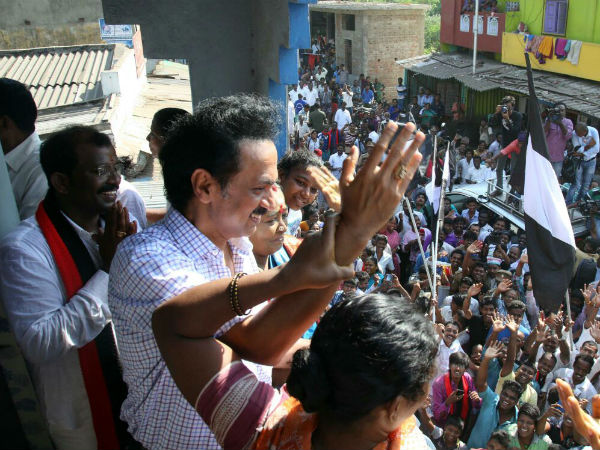 வீதி வீதியாக