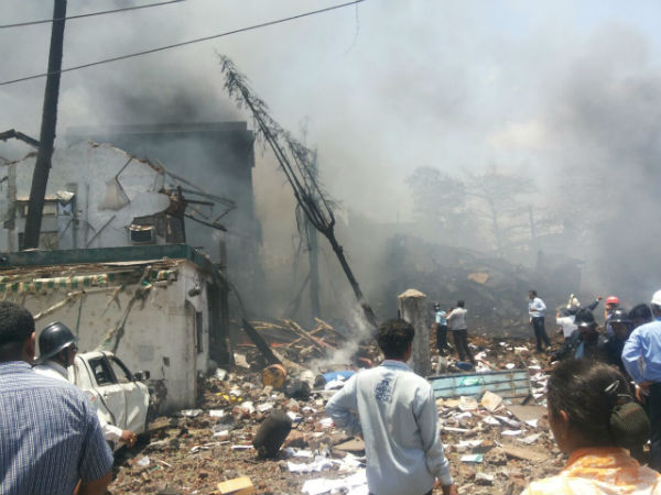 Blast at chemical factory in Thane kills 3; 40 injured Blast at chemical factory in Thane kills 3; 40 injured