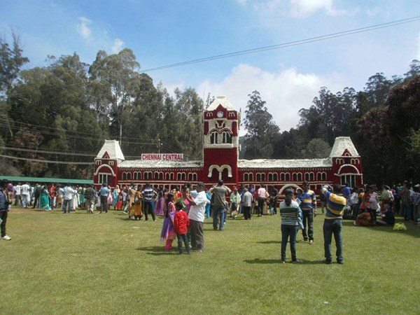 Ooty summer flower show has been started by TN Minister Duraikkannu Ooty summer flower show has been started by TN Minister Duraikkannu