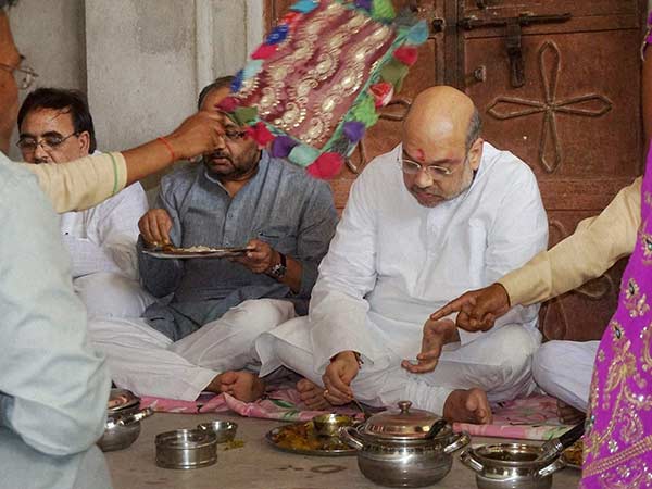 Mayawati looking for Amit Shah's cook Mayawati looking for Amit Shah's cook