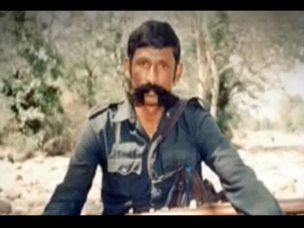 ஆம்புலன்சில் பயணம்