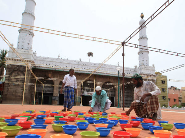 Over 60 Hindu inmates keep roza with 1,150 Muslims in Muzaffarnagar Over 60 Hindu inmates keep roza with 1,150 Muslims in Muzaffarnagar