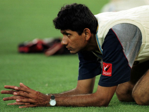 Venkatesh Prasad applies for Team India head coach's post Venkatesh Prasad applies for Team India head coach's post