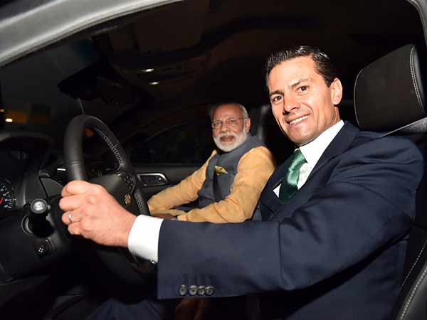 Narendra Modi, Mexican President dine together Narendra Modi, Mexican President dine together