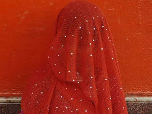 Groom arrested as police foil marriage attempt of 10-year-old girl in Jacobabad Groom arrested as police foil marriage attempt of 10-year-old girl in Jacobabad