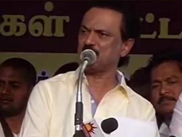 MK Stalin demands TN govt should pass resolution against Medical exams in Assembly MK Stalin demands TN govt should pass resolution against Medical exams in Assembly