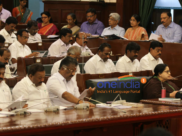 குழுவிற்கு தெரியலை