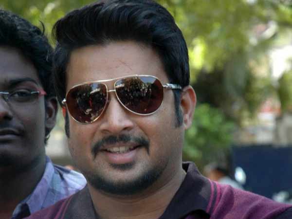 Madurai court issues notice to actor Madhavan Madurai court issues notice to actor Madhavan