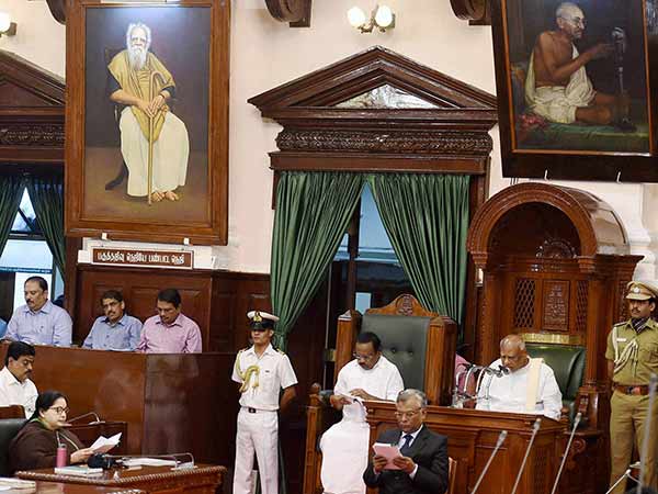 எதிர்கட்சிகள் எதிர்ப்பு