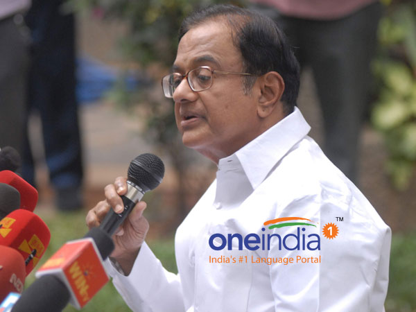 இளங்கோவன் அப்படி
