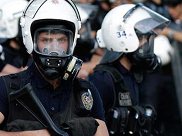 Ten dead after explosions at Turkey's airport Ten dead after explosions at Turkey's airport