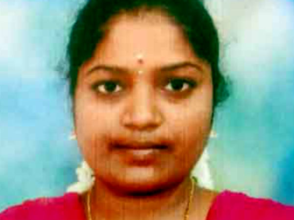 Salem college girl commits suicide Salem college girl commits suicide