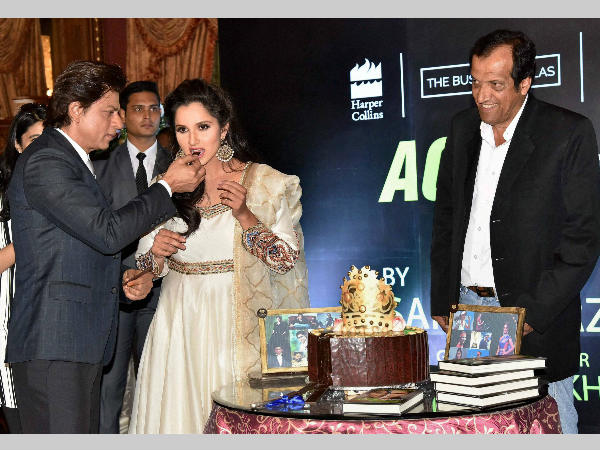 Shah Rukh Khan launches Sania Mirza's autobiography, calls her 'rani of racquet' Shah Rukh Khan launches Sania Mirza's autobiography, calls her 'rani of racquet'