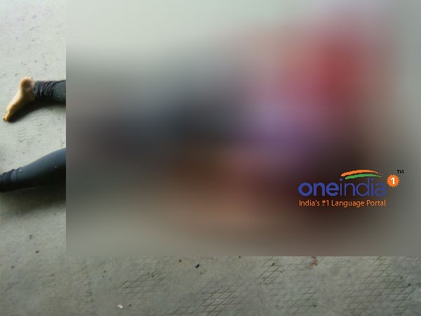 ஒருவர் பிடிக்க மற்றவர் வெட்டினார்